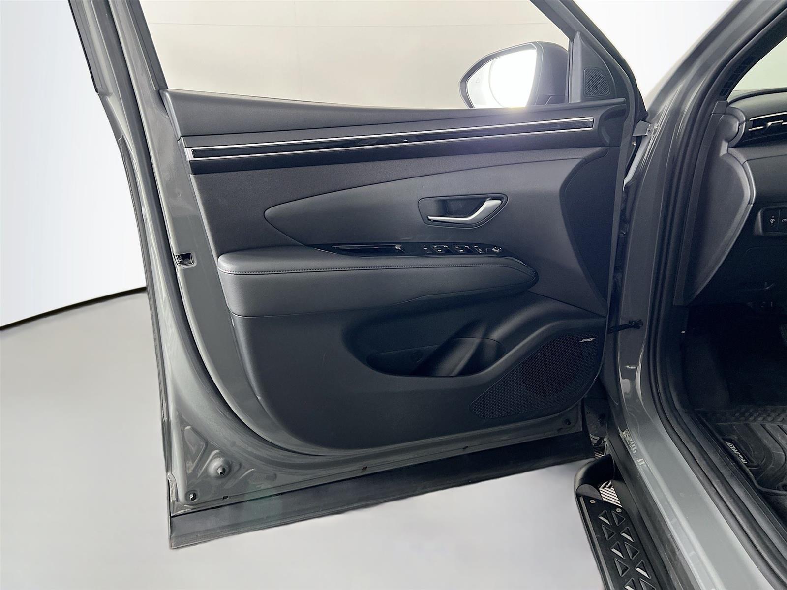 2023 Hyundai Santa Cruz Limited photo 18