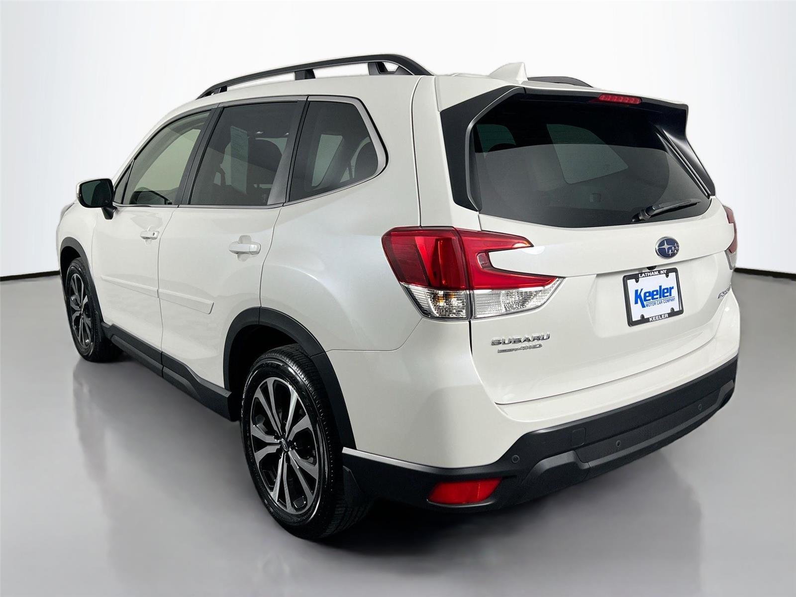 2023 Subaru Forester Limited photo 3