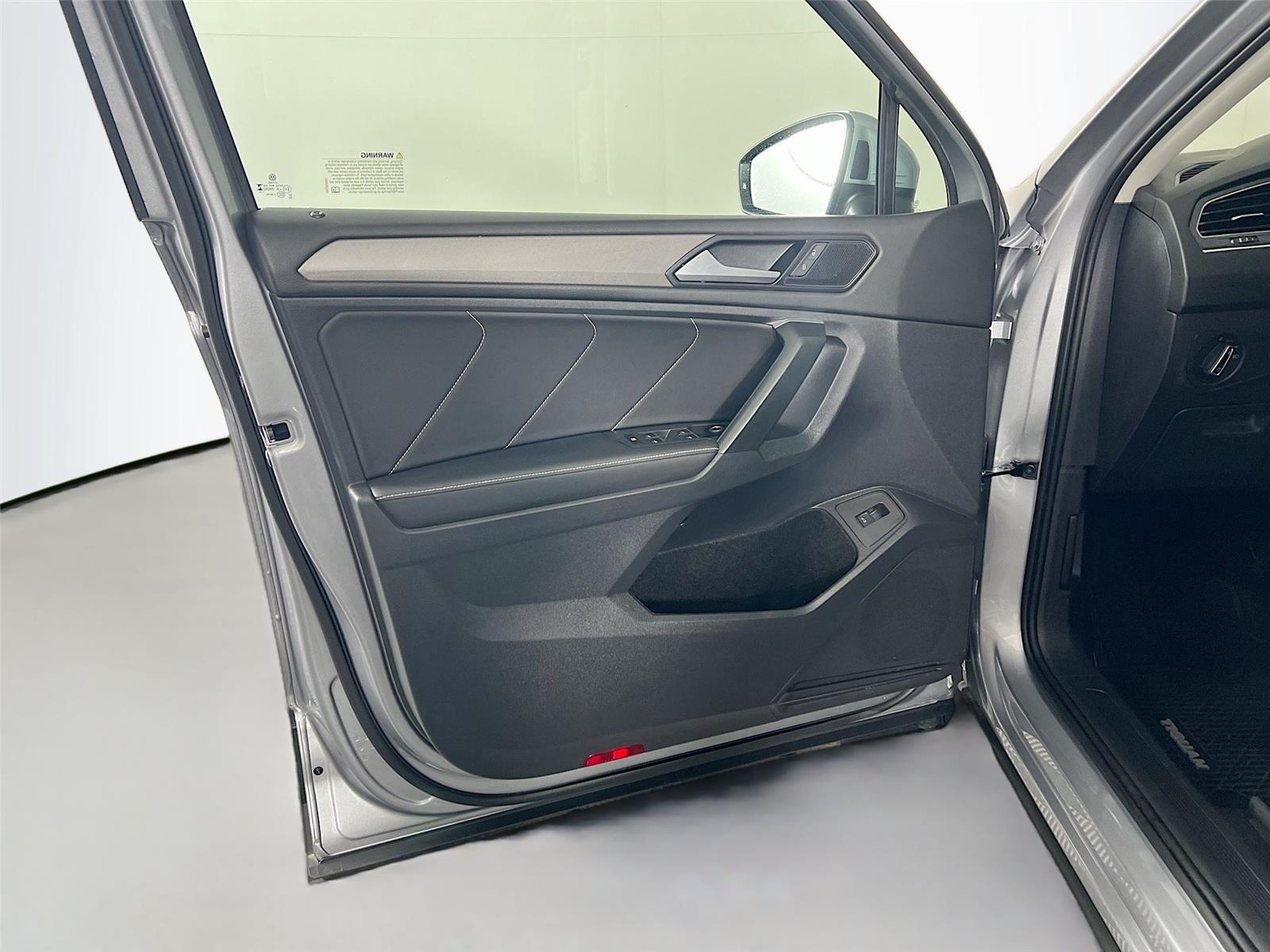 2024 Volkswagen Tiguan SE Wolfsburg Edition photo 13