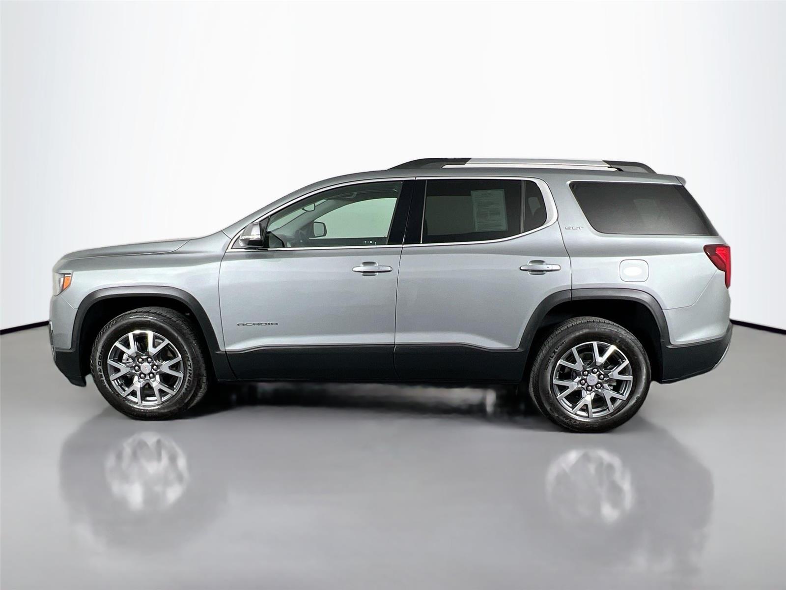 2023 Gmc Acadia SLT photo 2