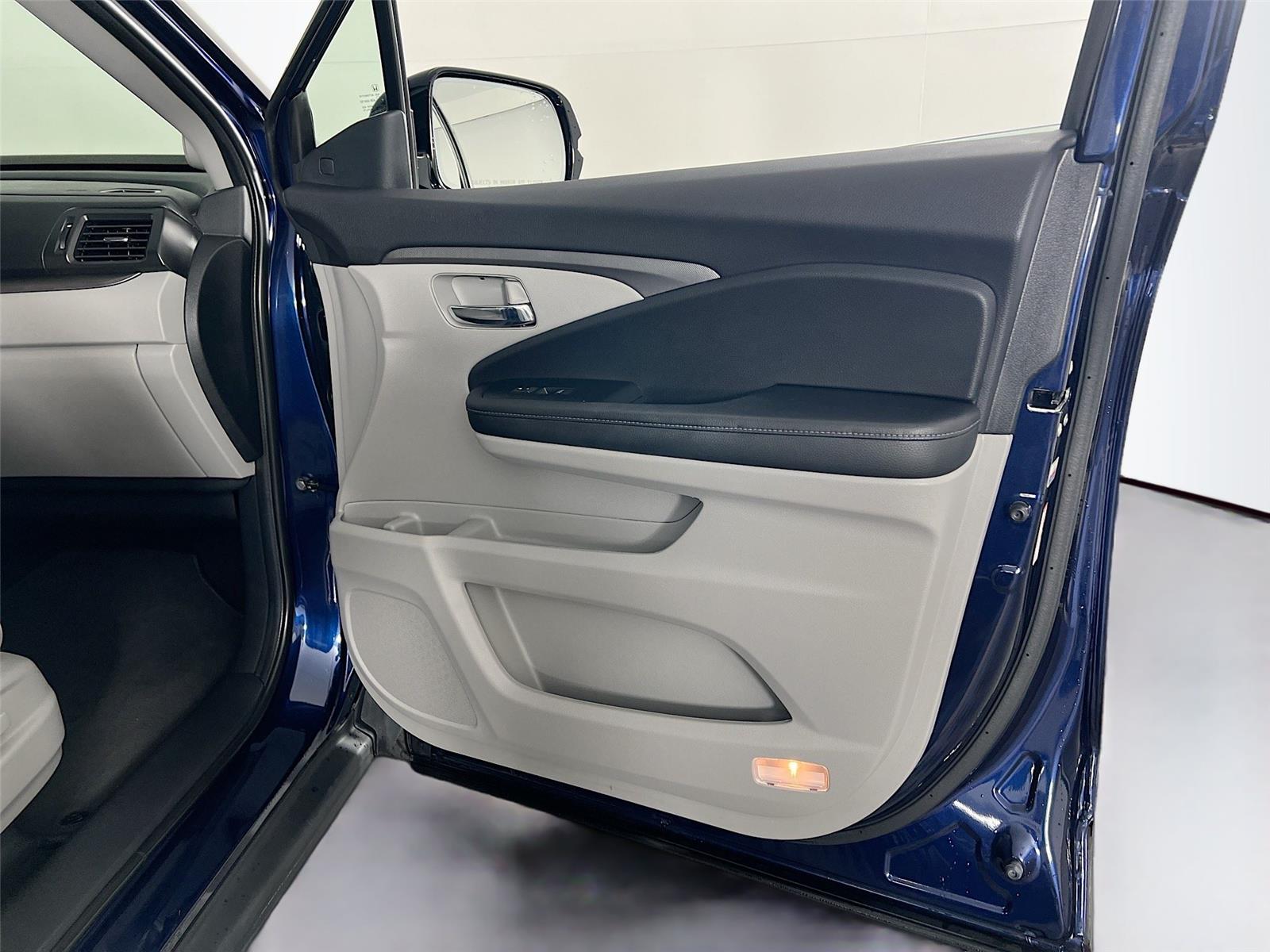2023 Honda Ridgeline RTL-E photo 29
