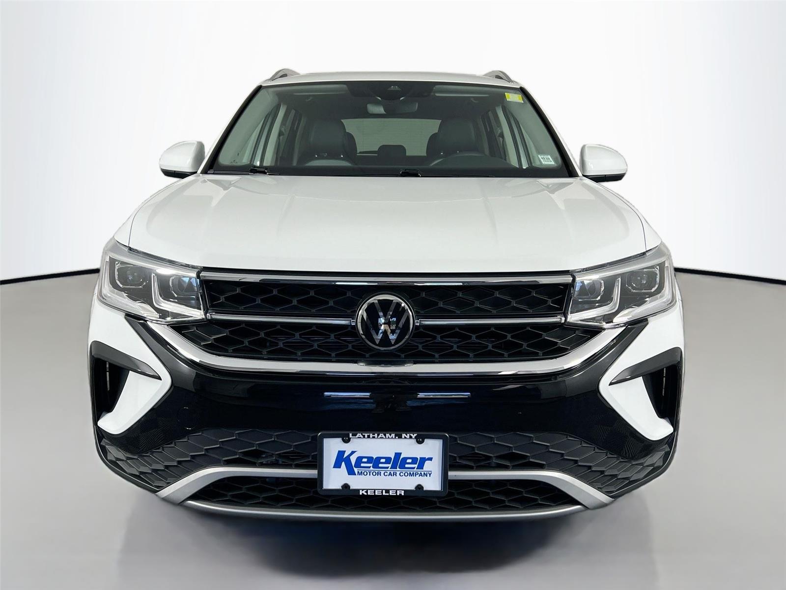 2023 Volkswagen Taos SEL photo 7