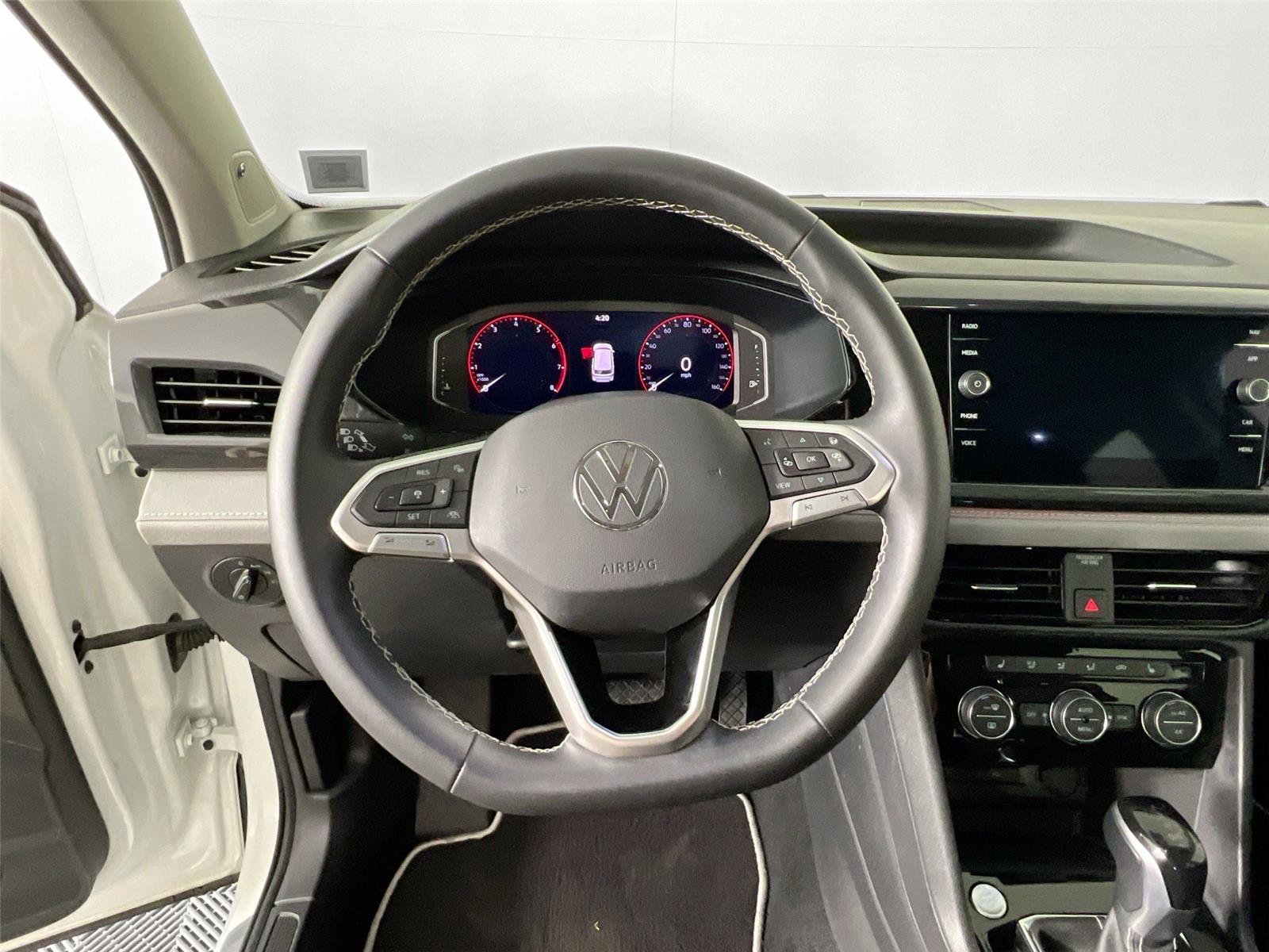 2023 Volkswagen Taos SEL photo 9