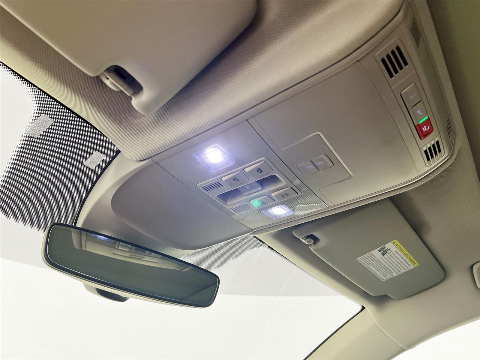 2023 Volkswagen Taos SEL photo 11
