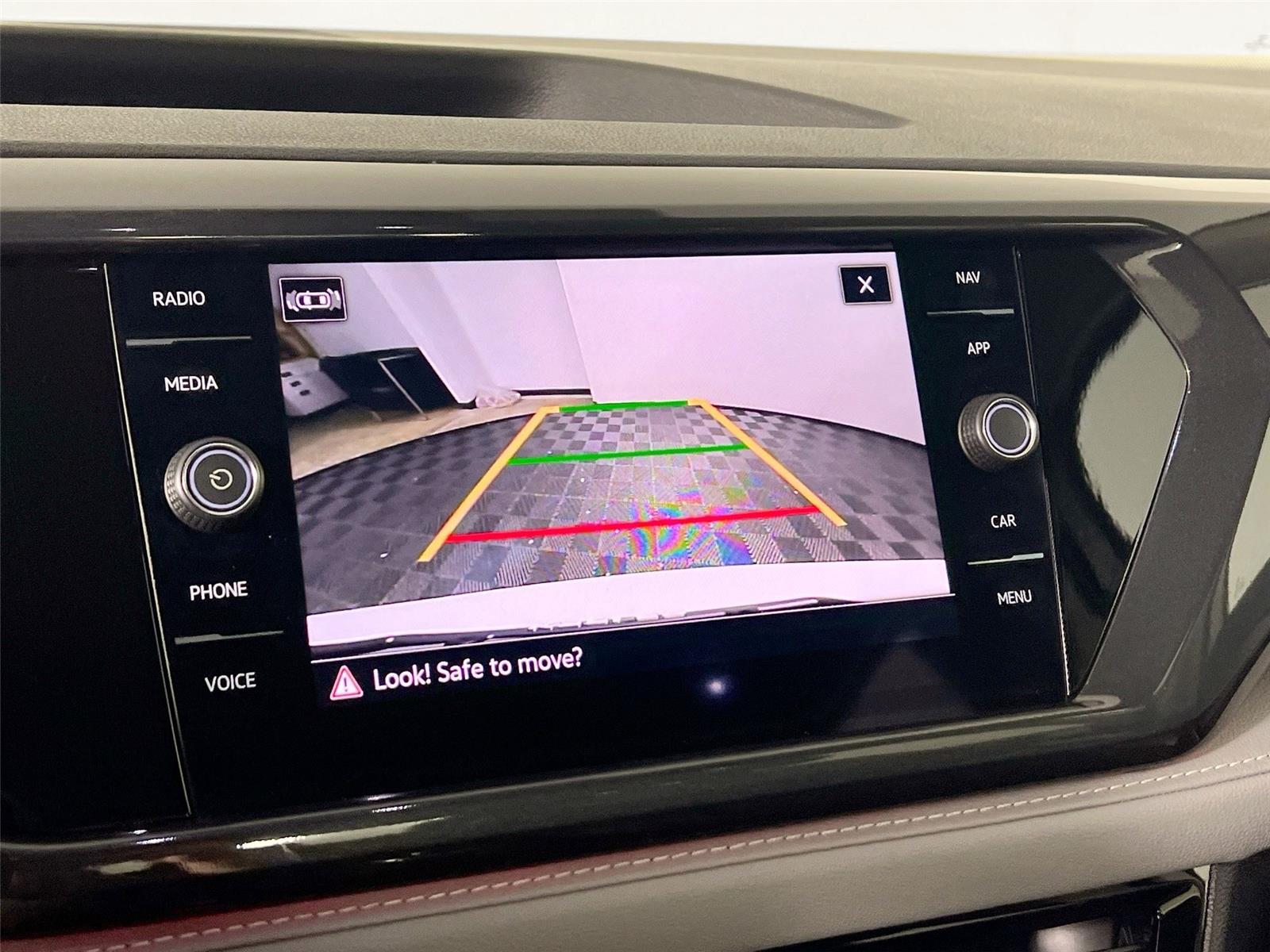 2023 Volkswagen Taos SEL photo 13