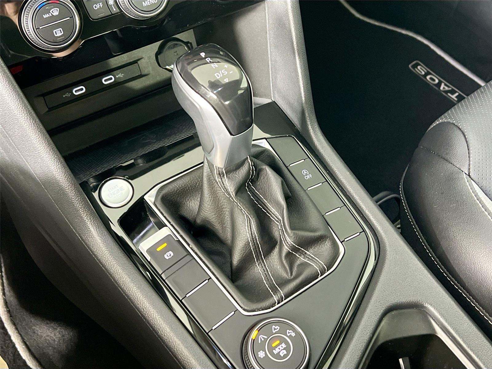 2023 Volkswagen Taos SEL photo 16