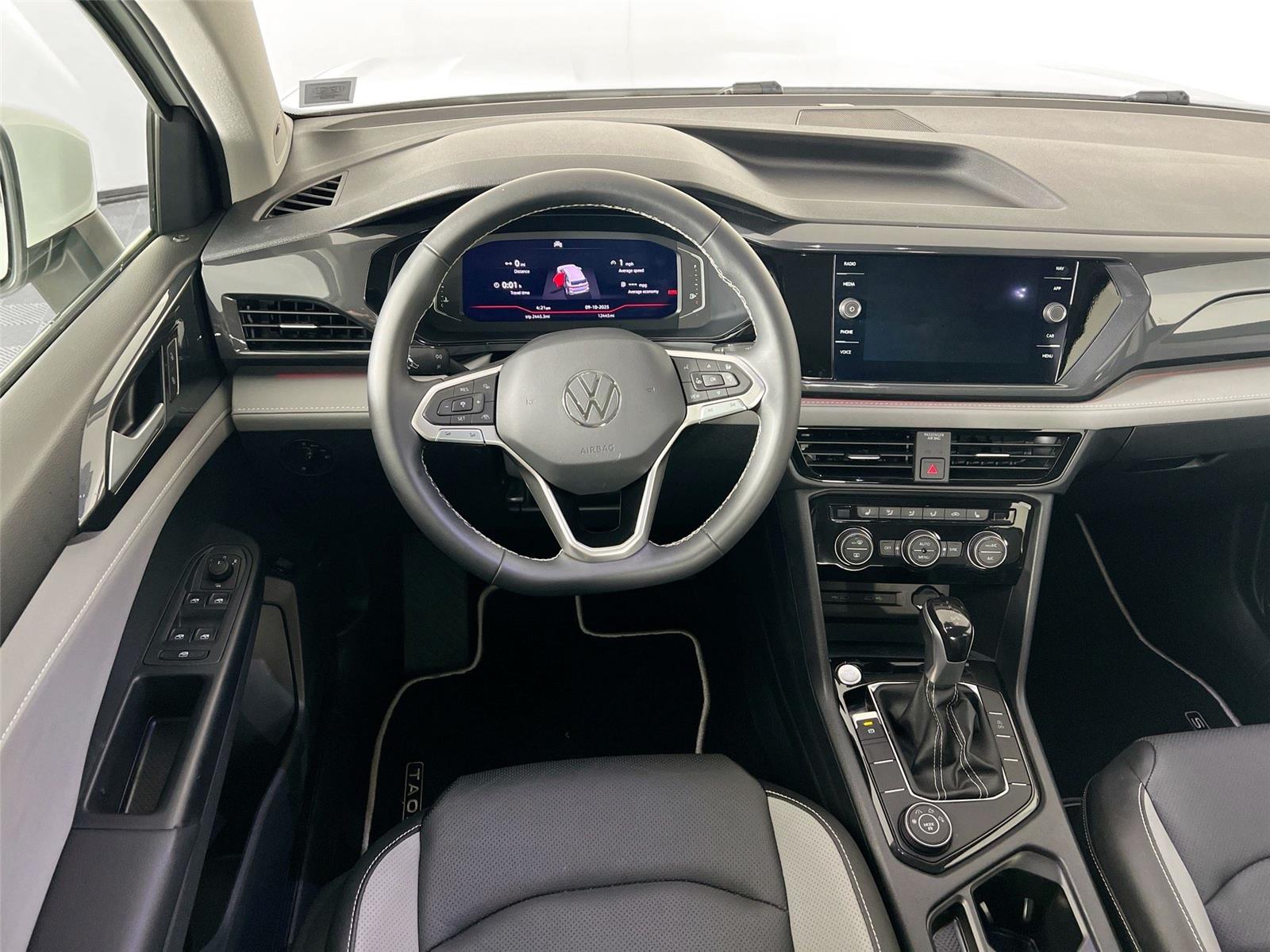 2023 Volkswagen Taos SEL photo 21