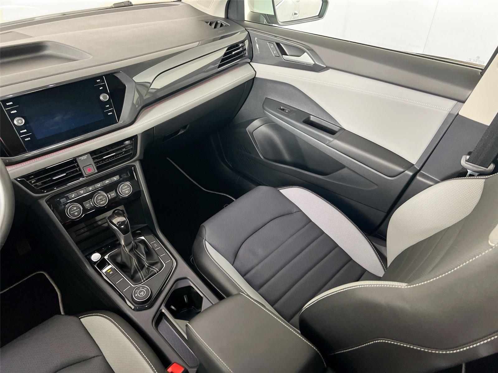 2023 Volkswagen Taos SEL photo 22