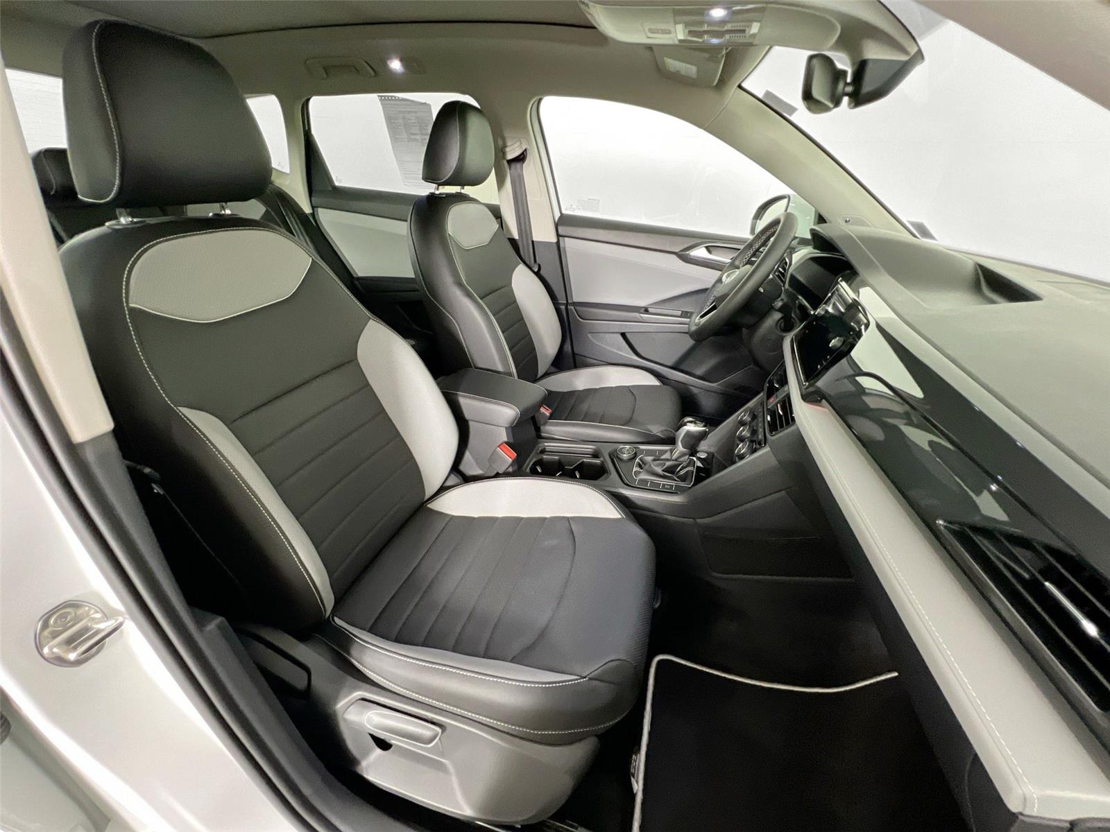 2023 Volkswagen Taos SEL photo 26
