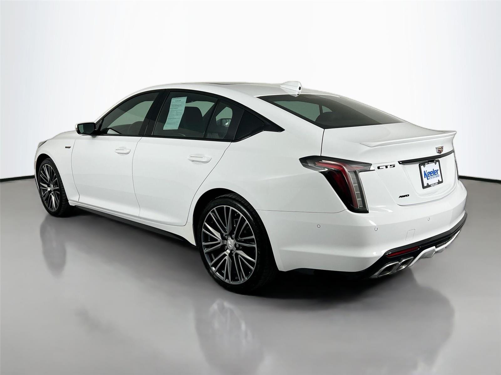 2024 Cadillac CT5 V photo 4