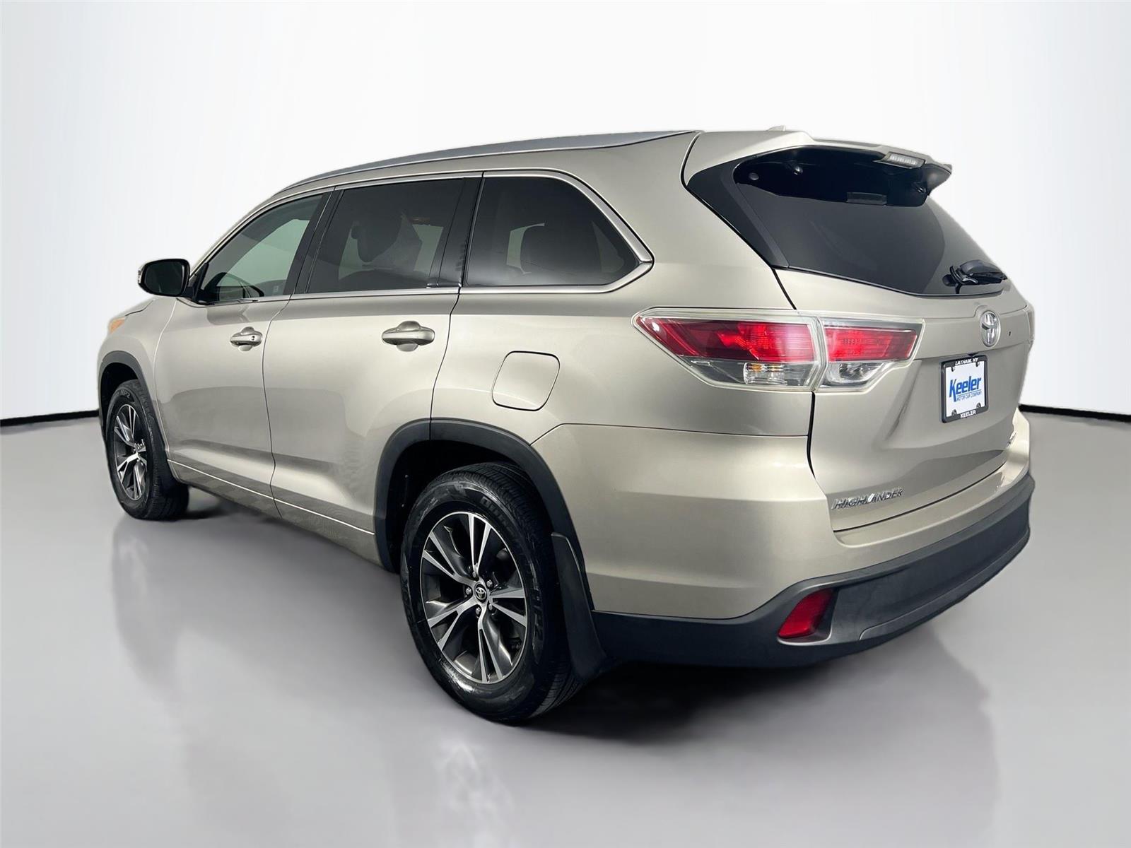 2016 Toyota Highlander XLE photo 4