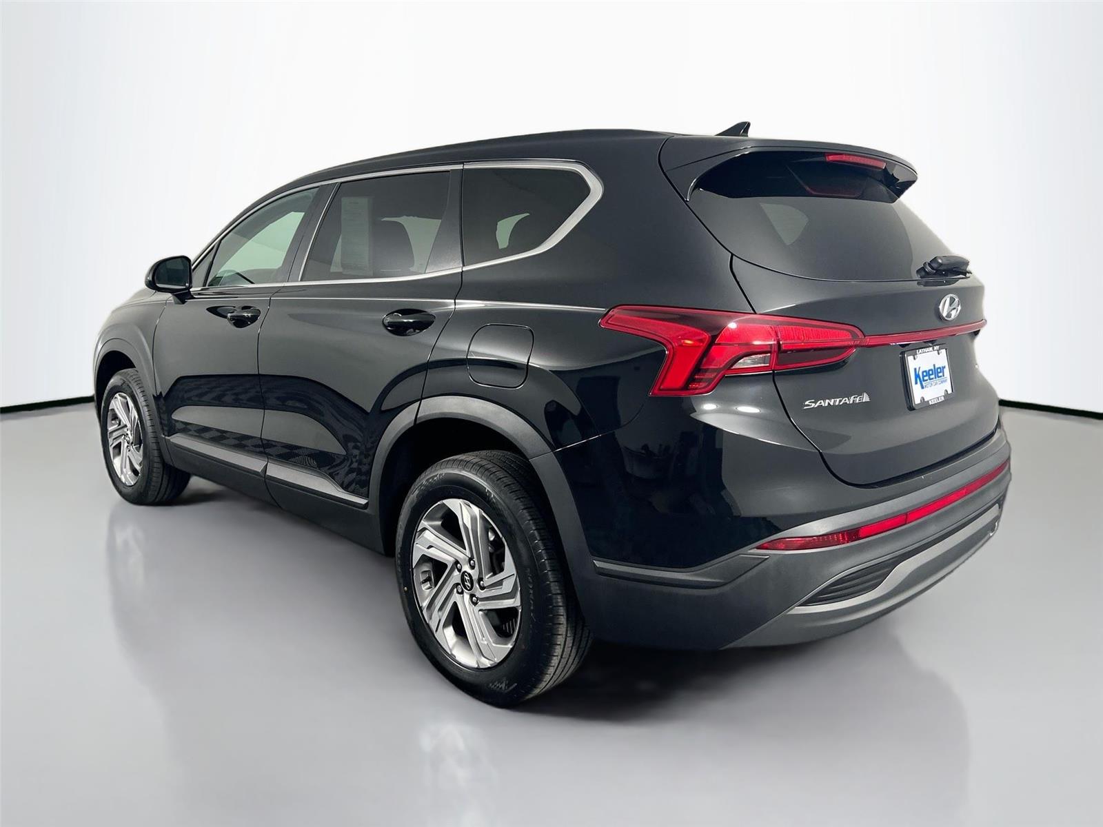 2023 Hyundai Santa Fe SE photo 2