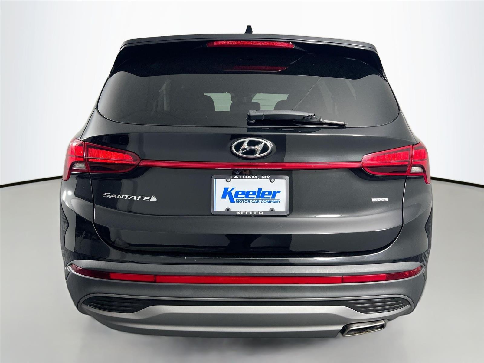2023 Hyundai Santa Fe SE photo 3