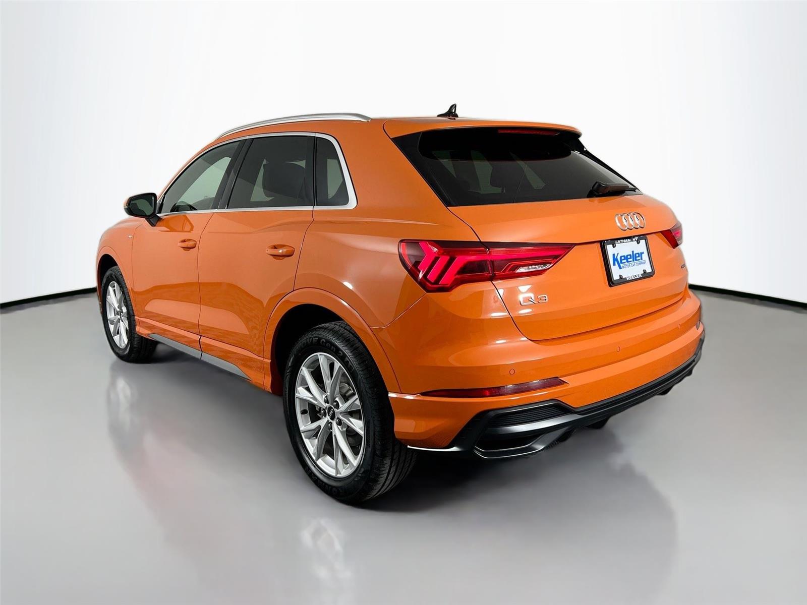 2022 Audi Q3 S line Premium Plus photo 2