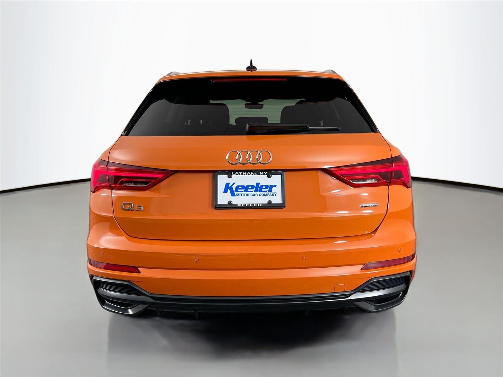 2022 Audi Q3 S line Premium Plus photo 3