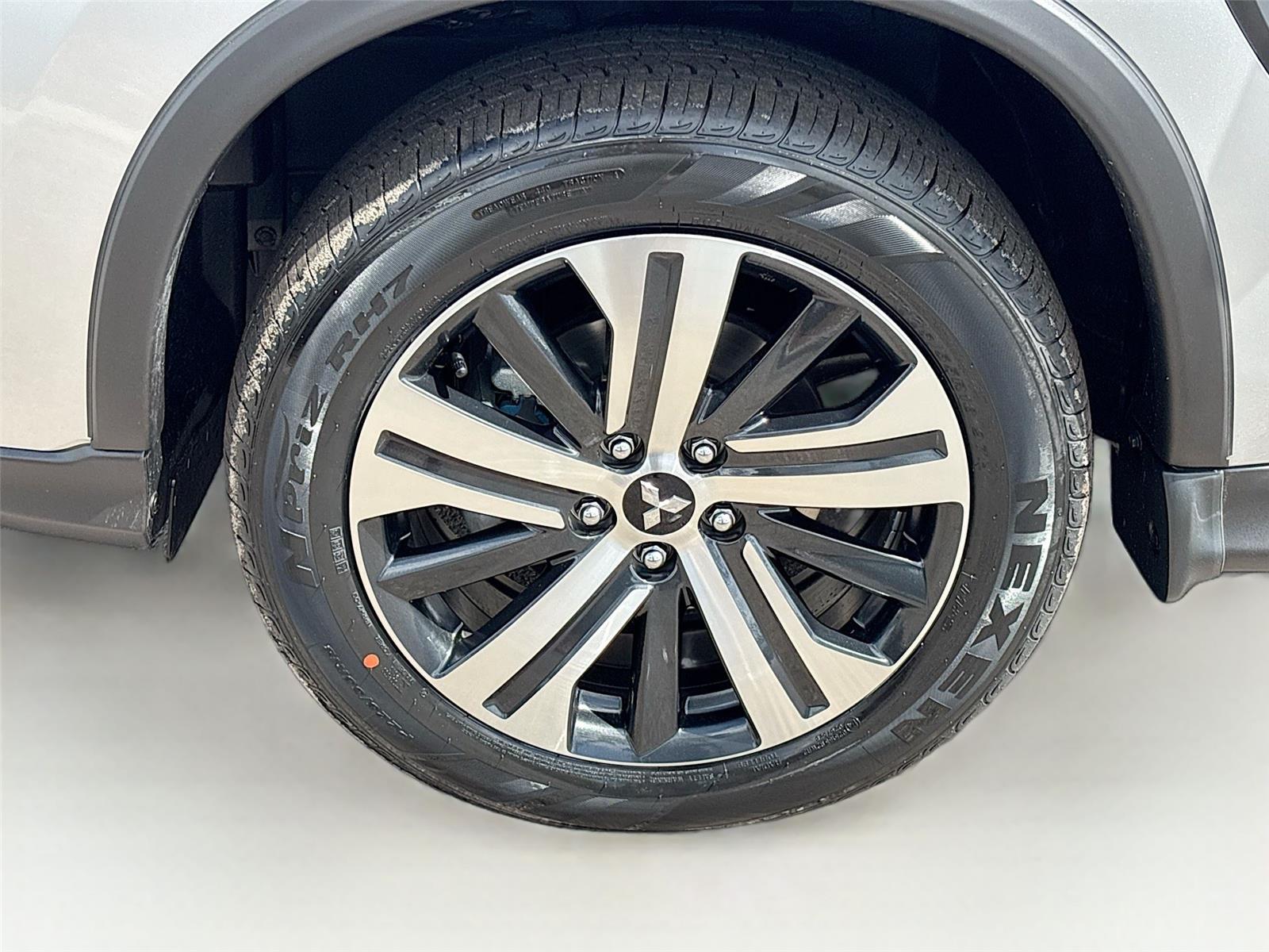 2026 Mitsubishi Outlander Sport ES