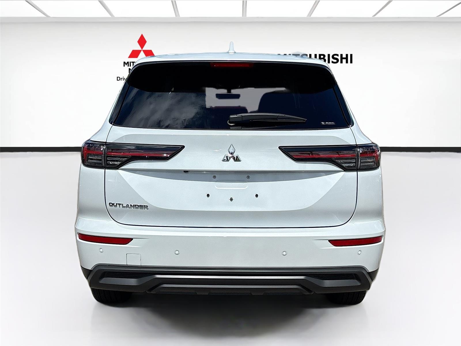 2026 Mitsubishi Outlander ES