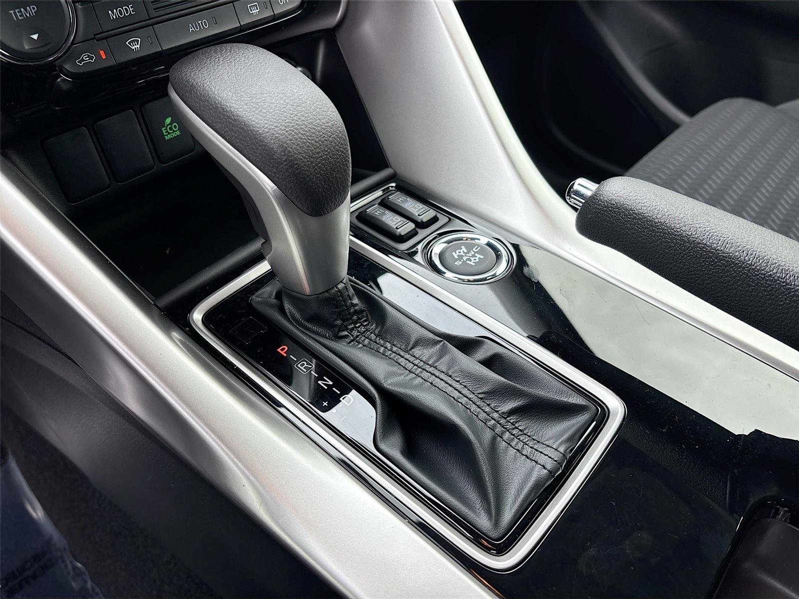 2026 Mitsubishi Eclipse Cross LE