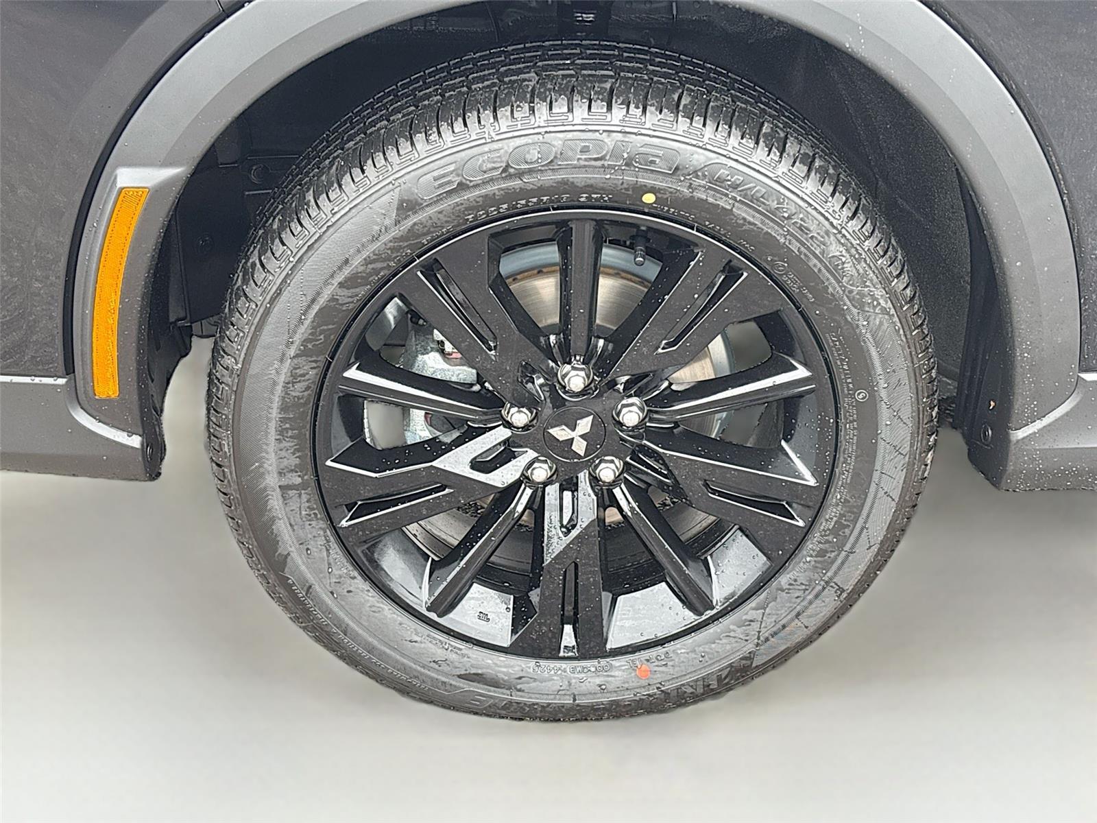 2026 Mitsubishi Eclipse Cross LE