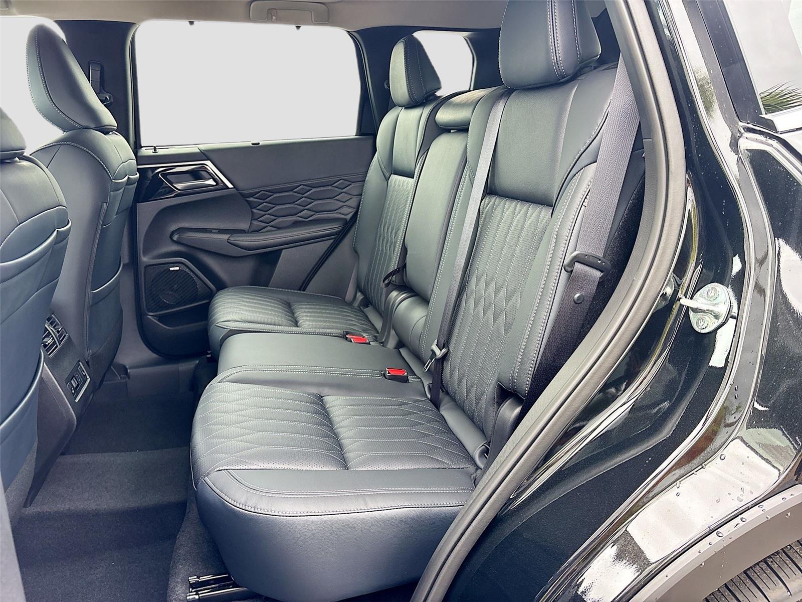 2026 Mitsubishi Outlander SEL