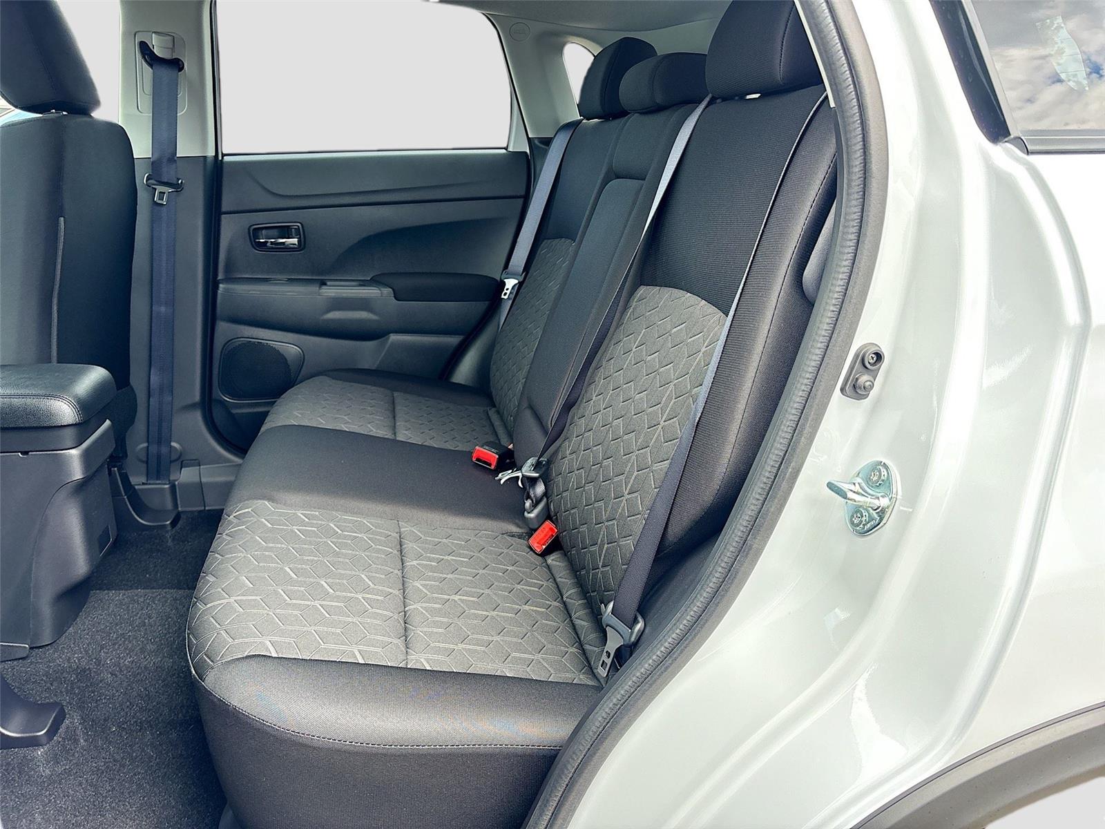 2026 Mitsubishi Outlander Sport ES