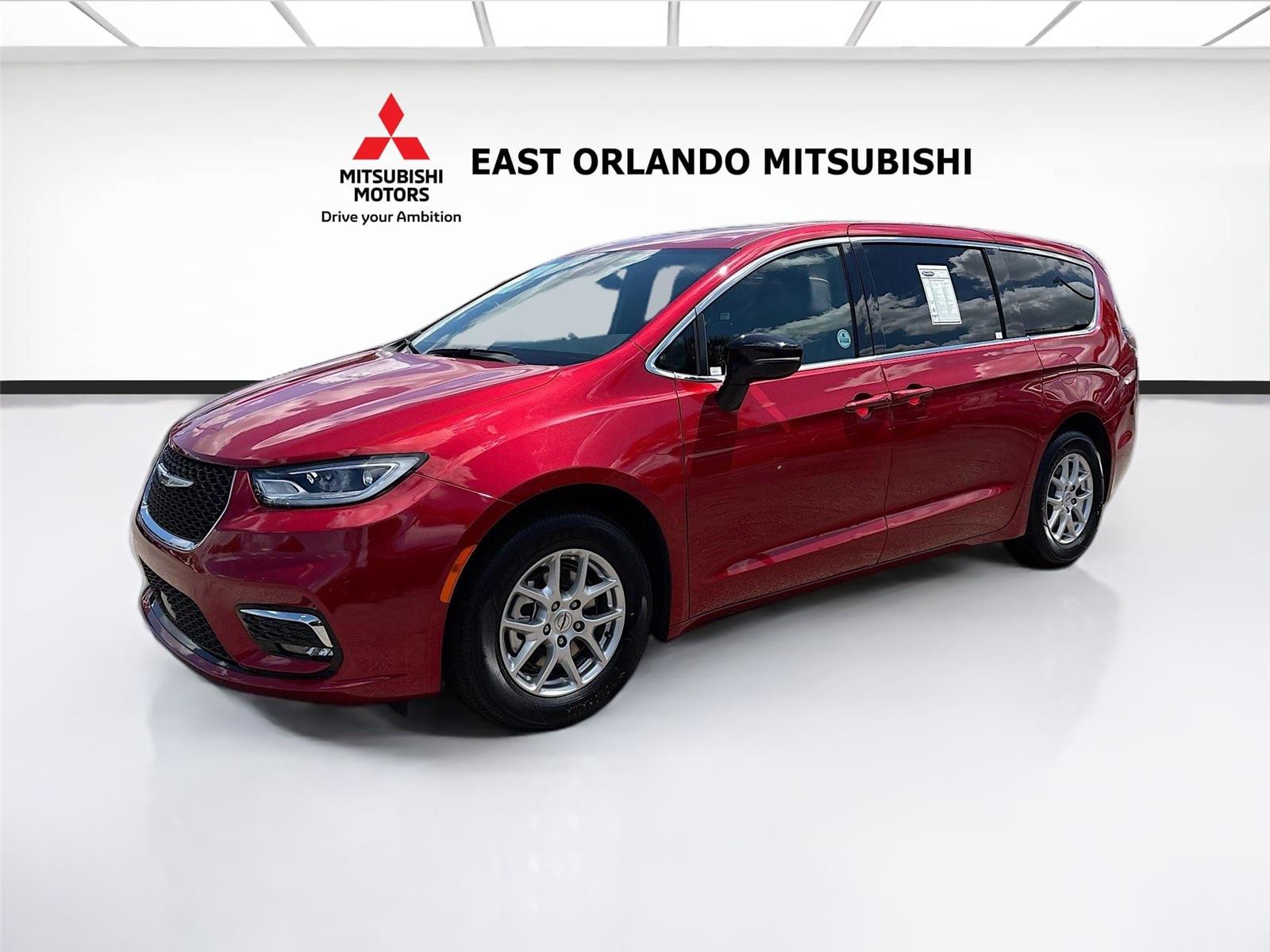 2025 Chrysler Pacifica Select