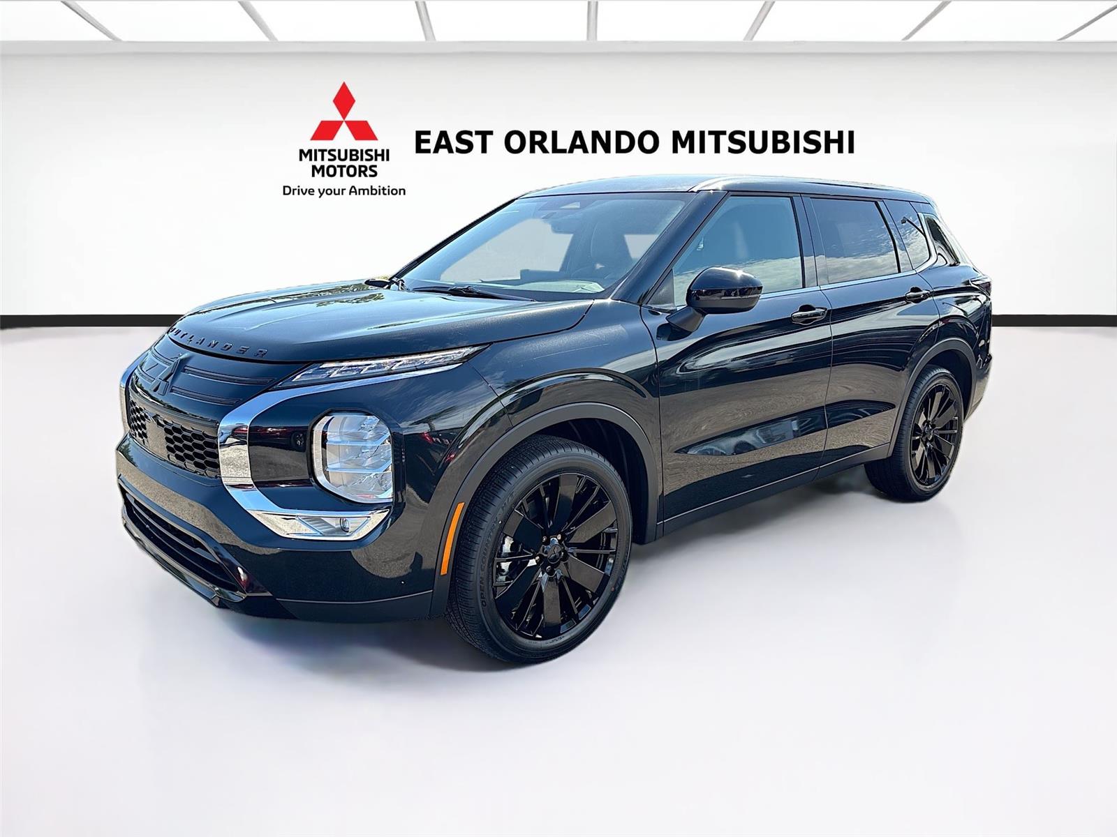 2026 Mitsubishi Outlander LE