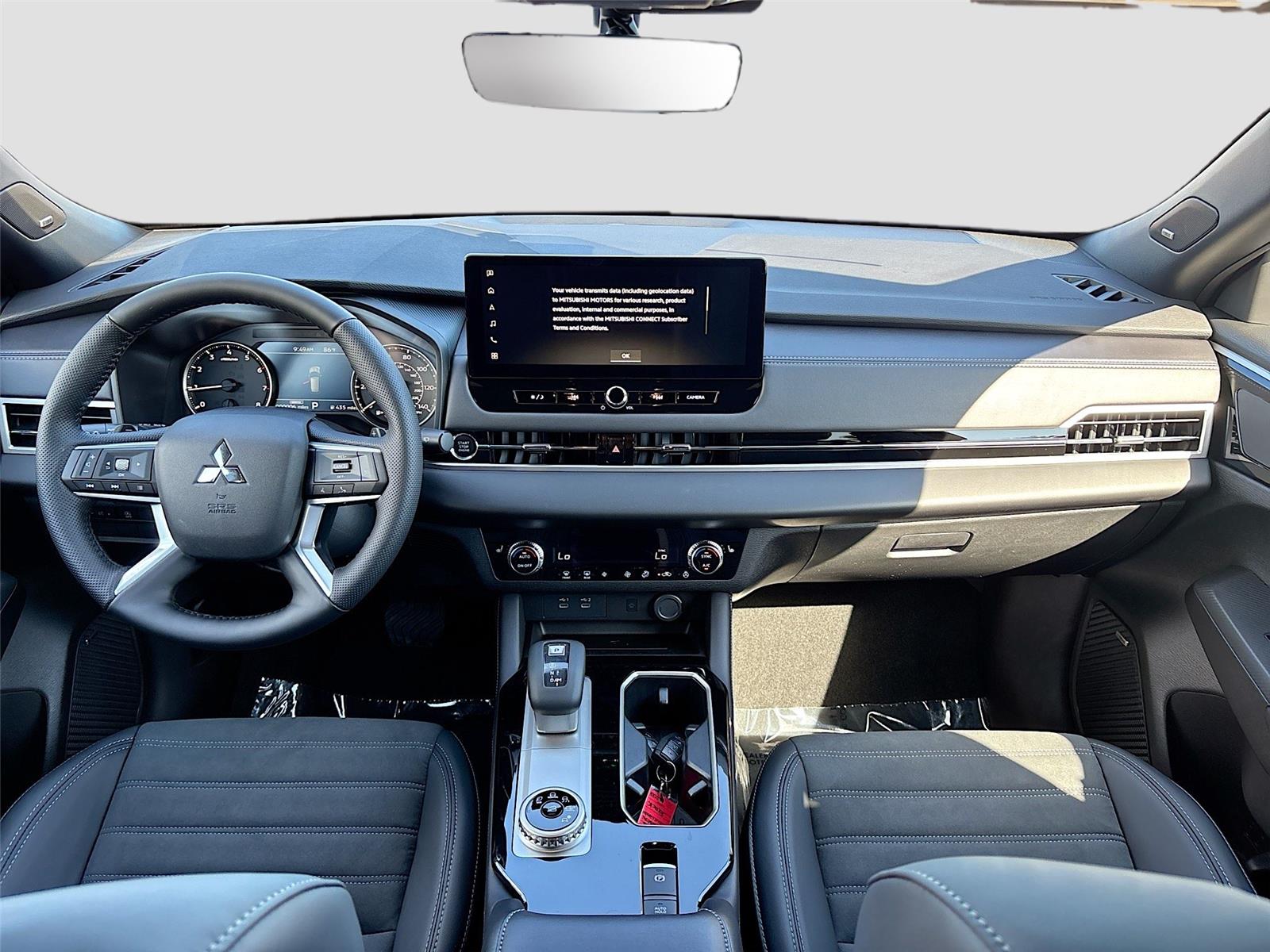 2026 Mitsubishi Outlander LE