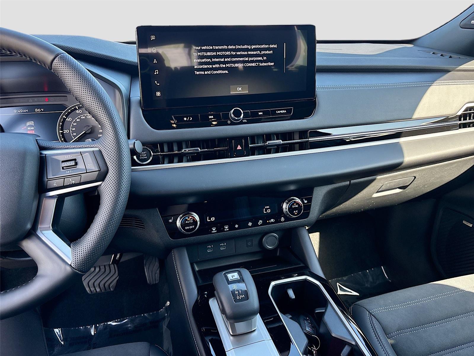 2026 Mitsubishi Outlander LE