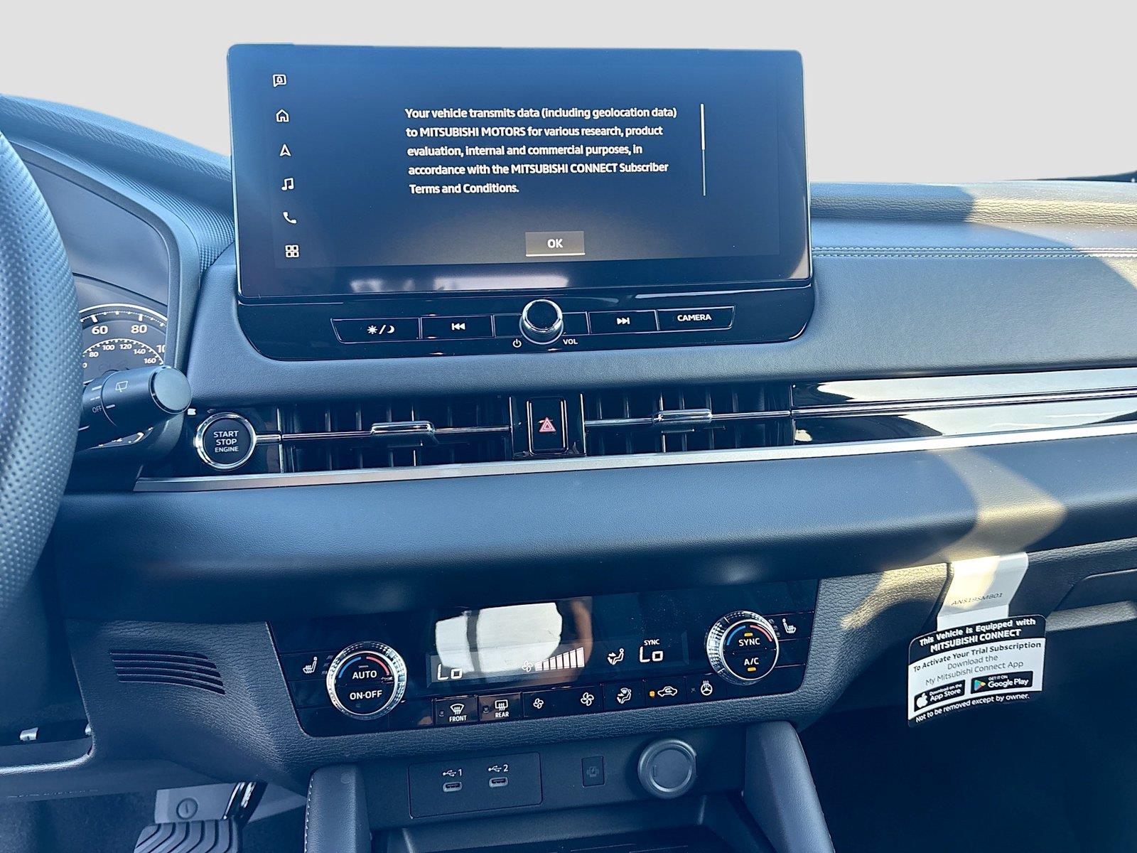 2026 MITSUBISHI Outlander LE