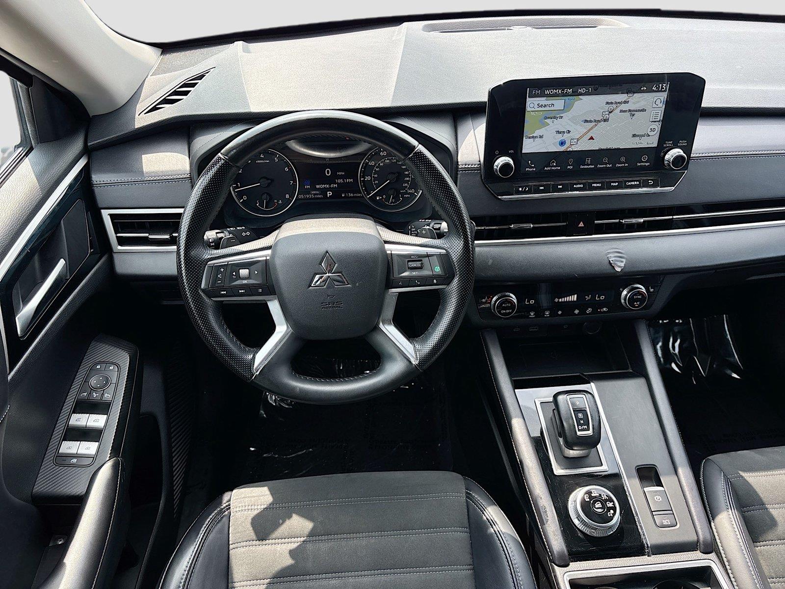 2024 Mitsubishi Outlander SE