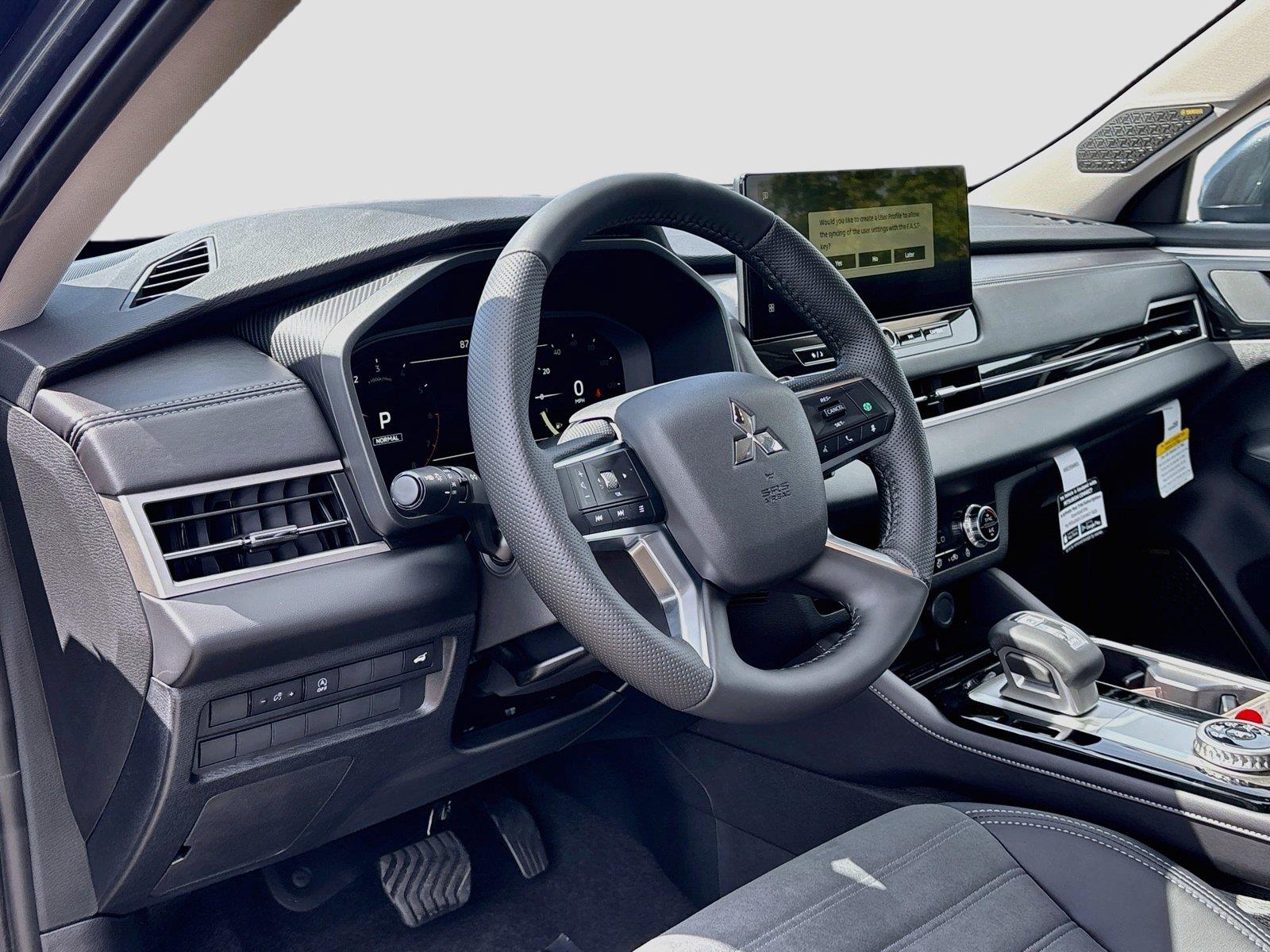 2026 Mitsubishi Outlander SE
