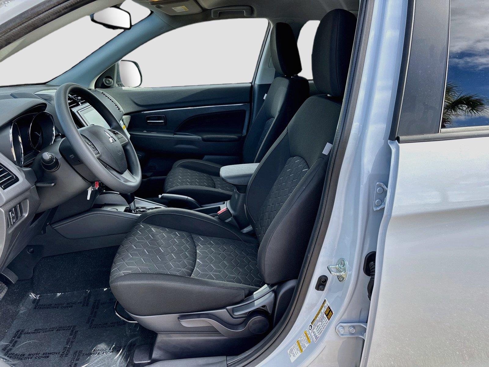 2027 Mitsubishi Outlander Sport ES