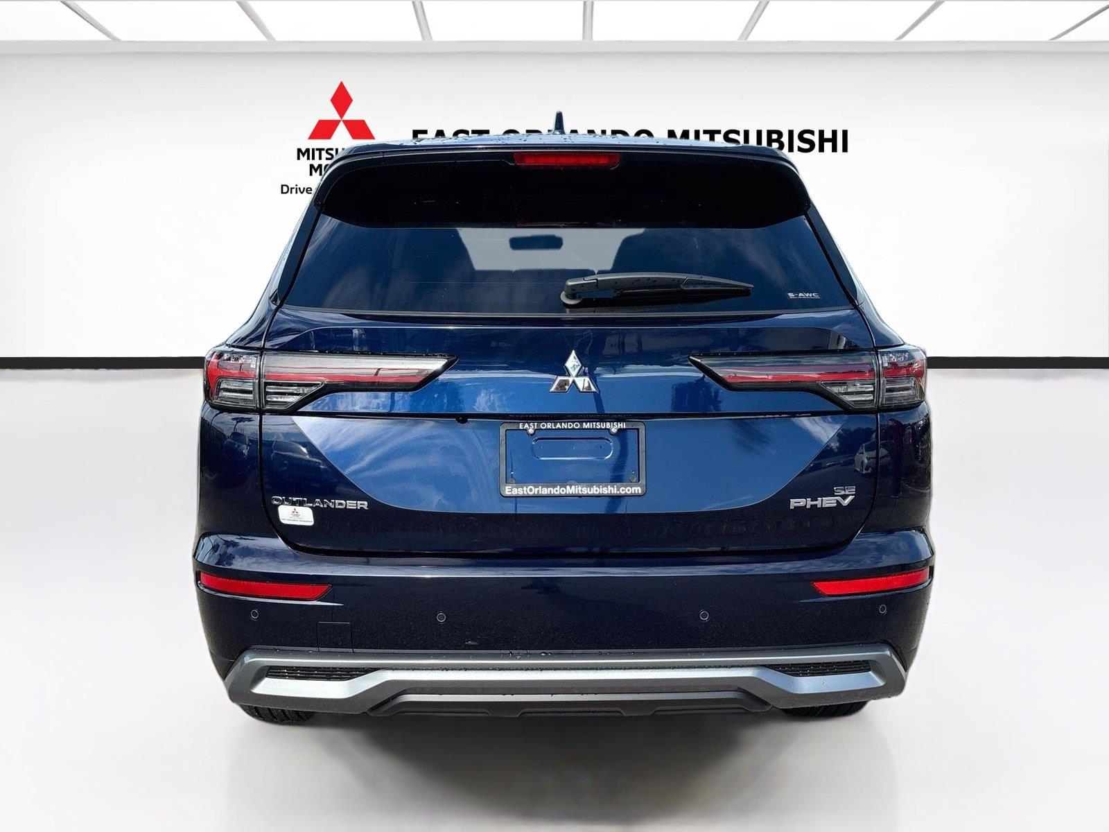 2026 Mitsubishi Outlander Plug-In Hybrid SE