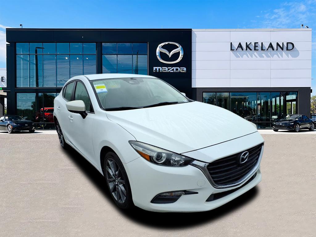 2018 Mazda Mazda3 Touring's photo