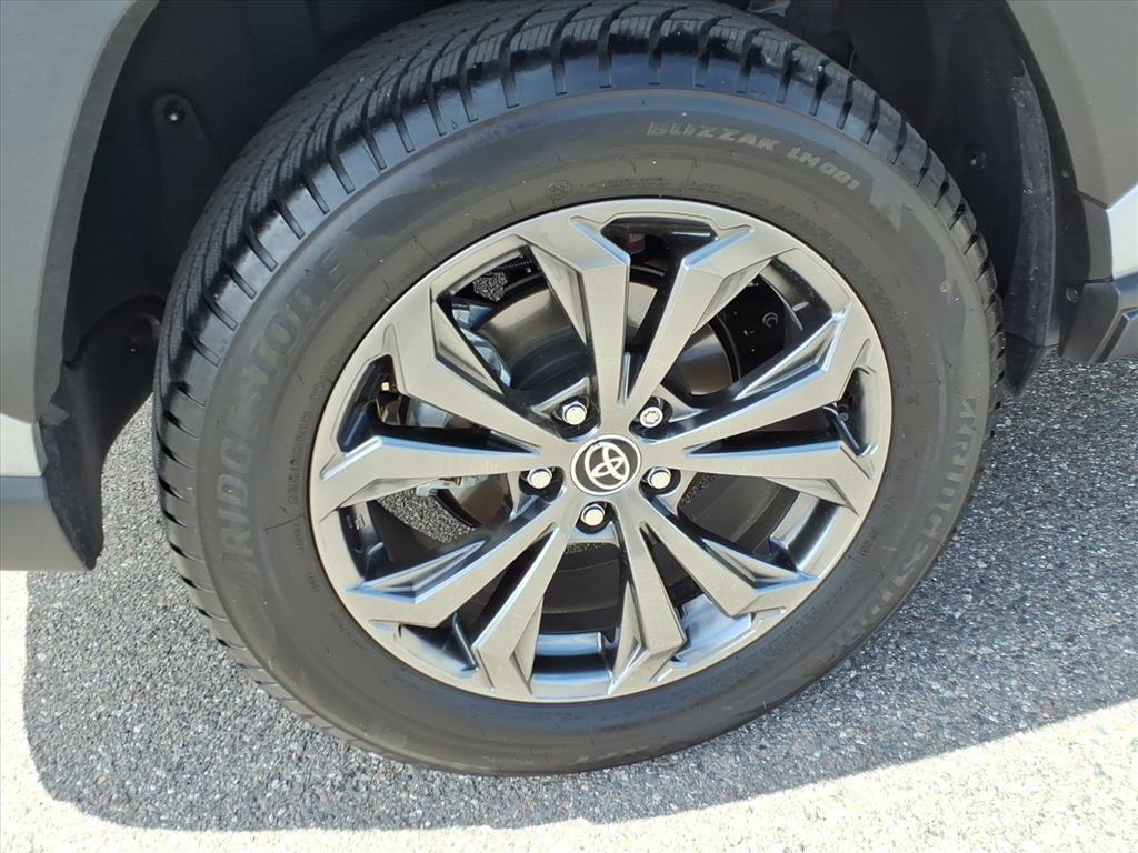 2025 Toyota RAV4 Hybrid XLE Premium