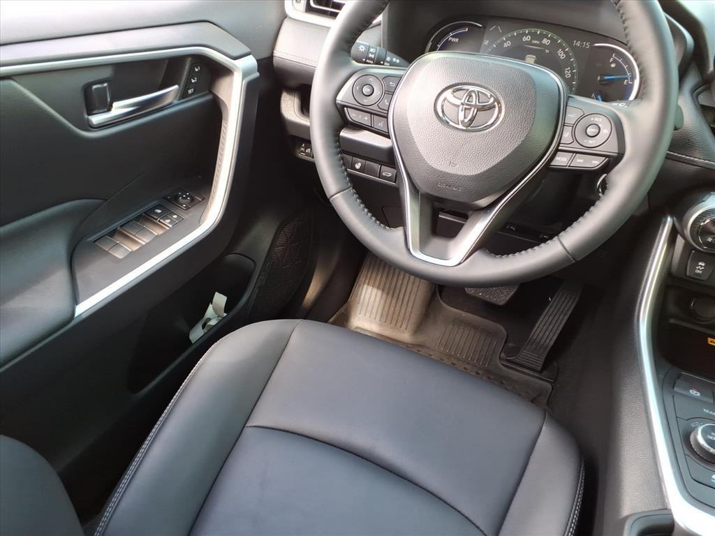 2025 Toyota RAV4 Hybrid XLE Premium