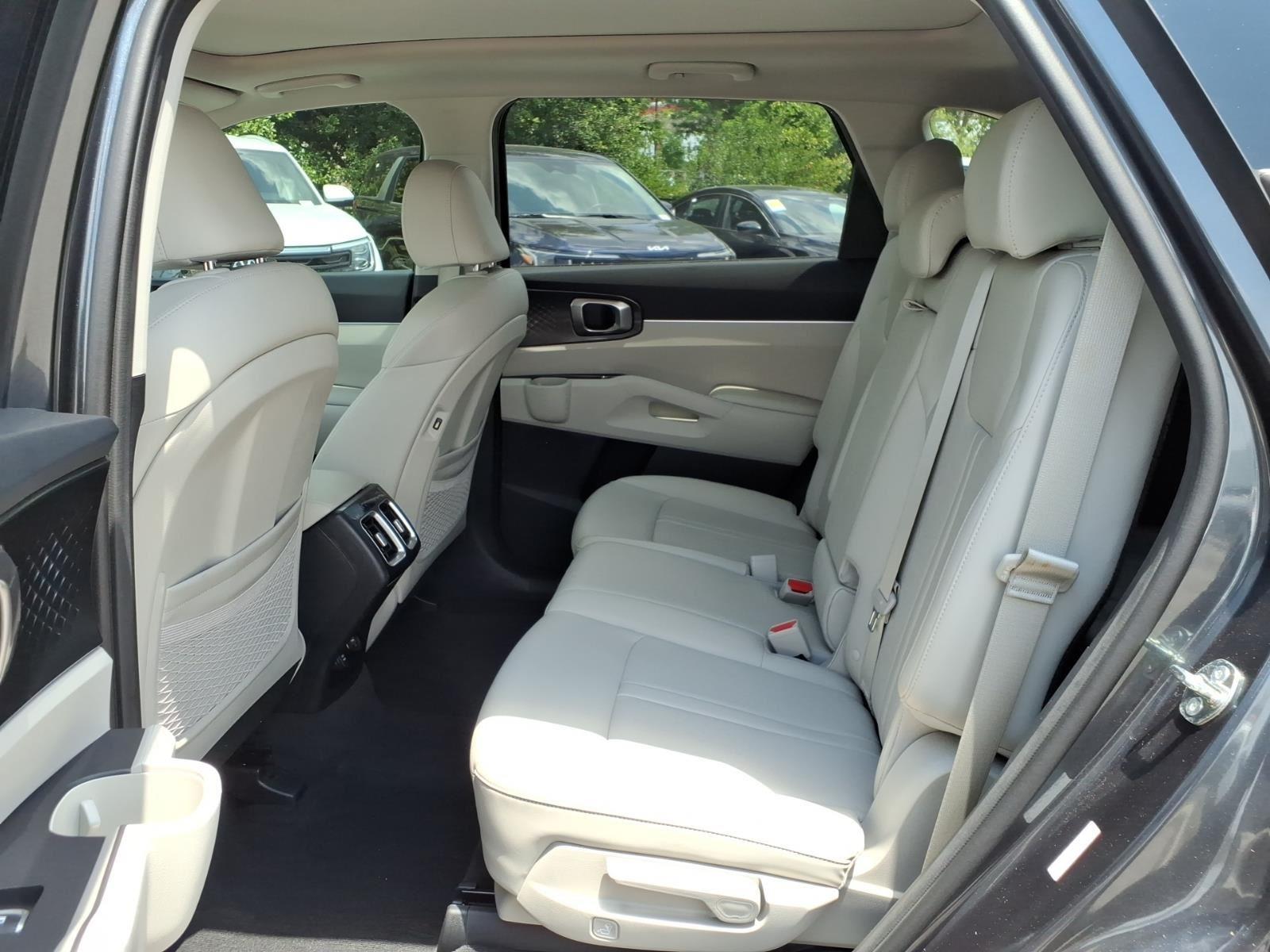 2023 Kia Sorento S