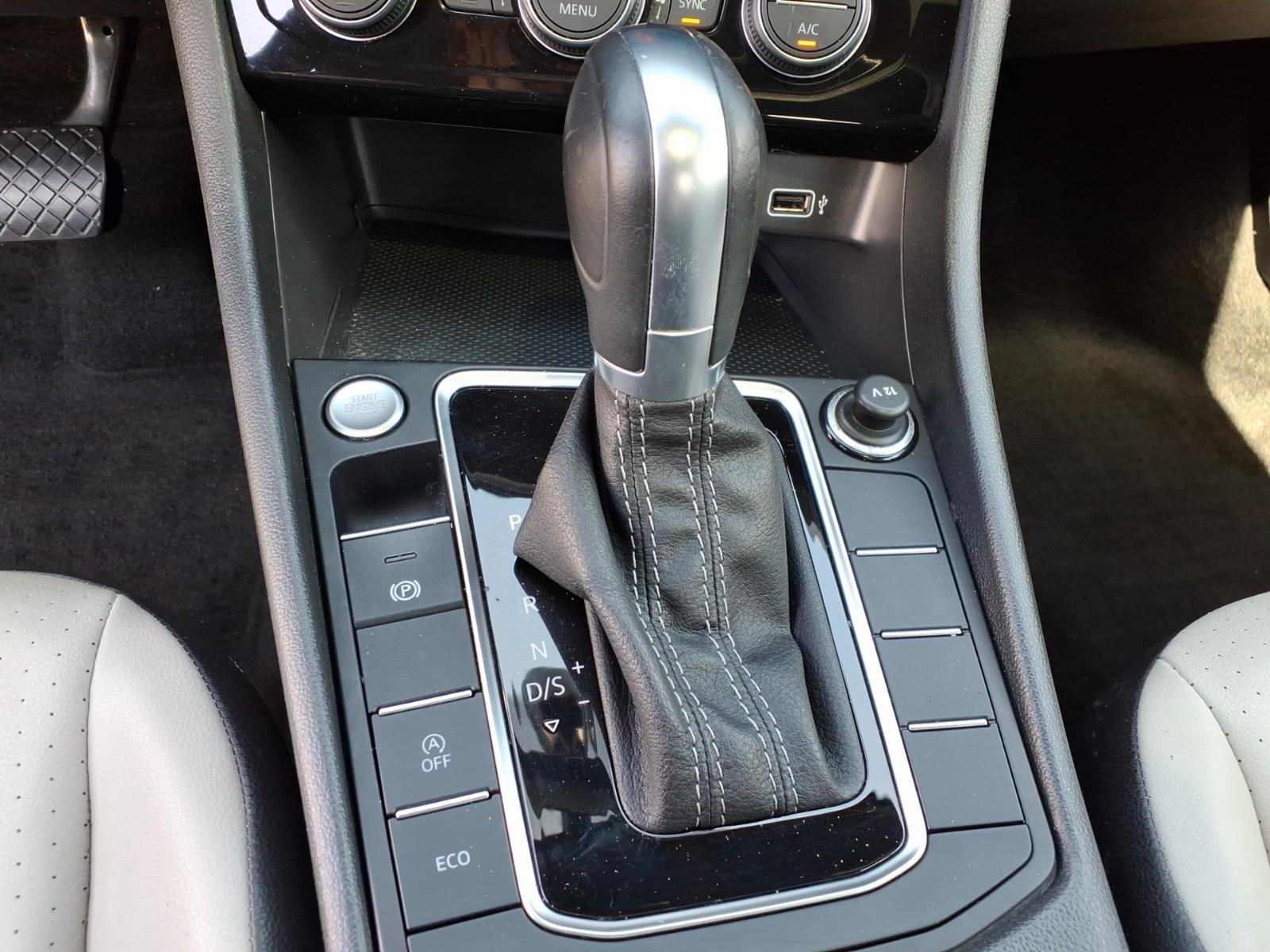 2019 Volkswagen Jetta R-Line
