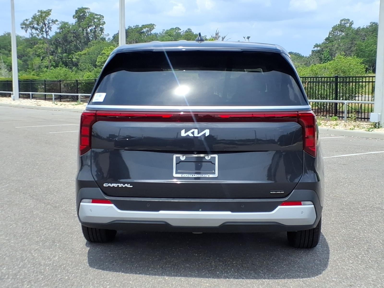 2025 Kia Carnival LXS