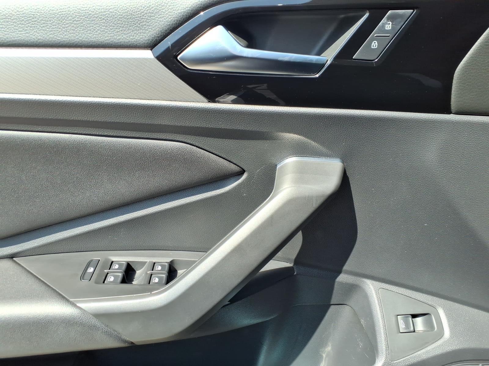2019 Volkswagen Jetta R-Line