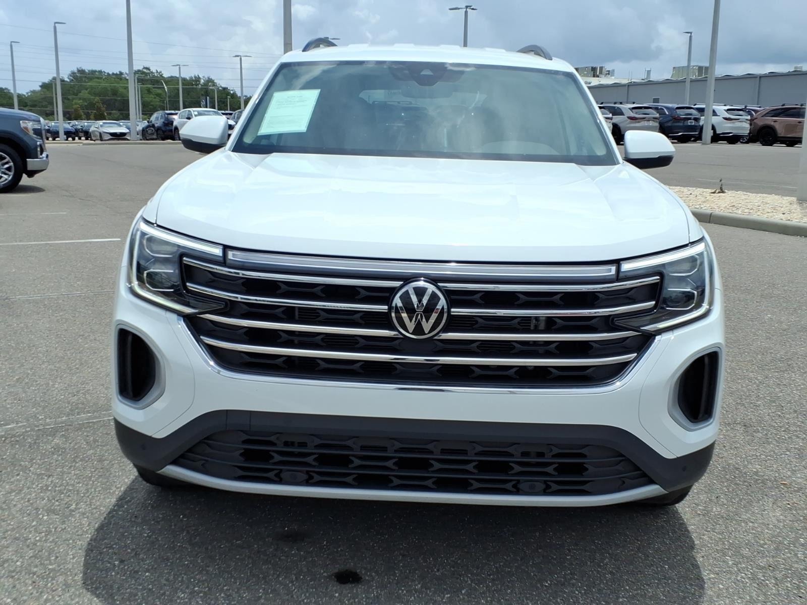 2025 Volkswagen Atlas 2.0T SE w/Technology