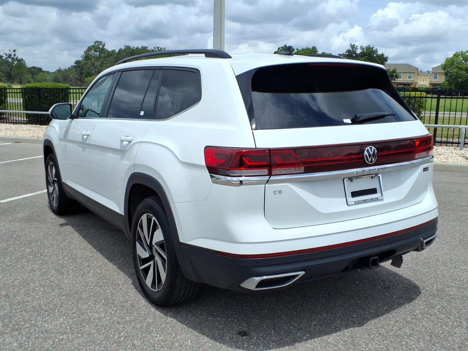2025 Volkswagen Atlas 2.0T SE w/Technology