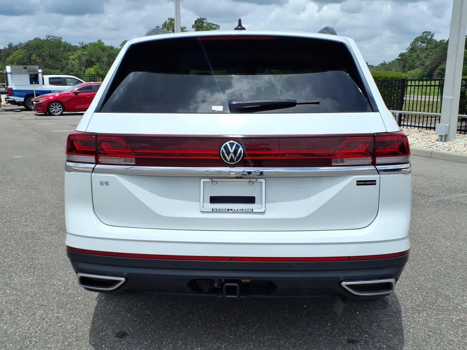 2025 Volkswagen Atlas 2.0T SE w/Technology
