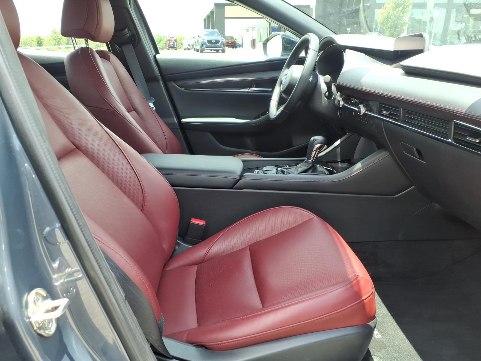 2026 Mazda Mazda3 Hatchback 2.5 S Carbon Edition