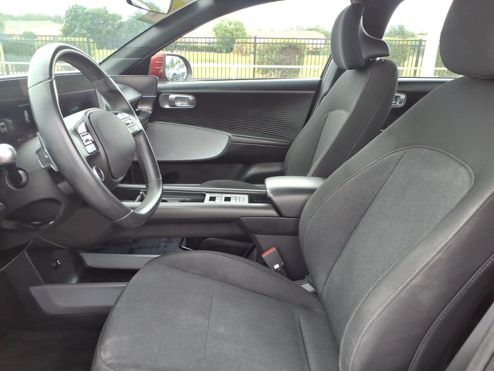 2024 Hyundai IONIQ 6 SE