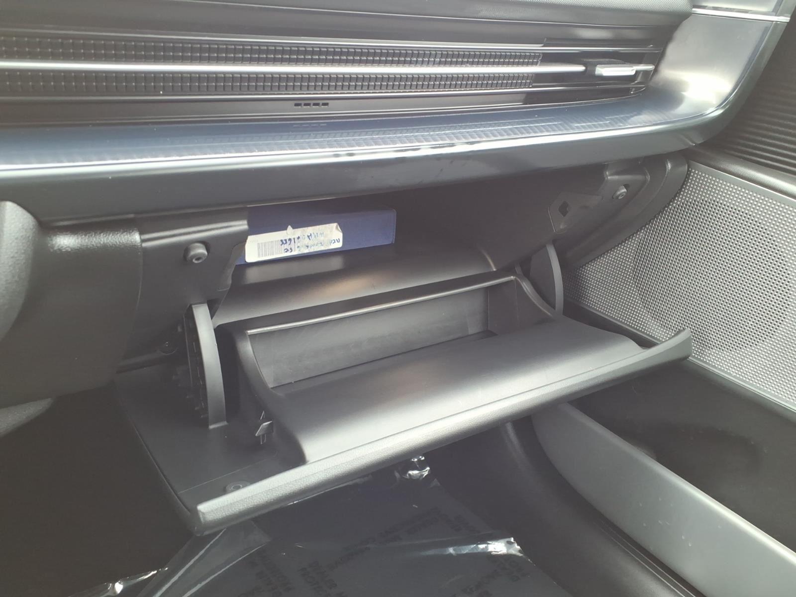 2024 Hyundai IONIQ 6 SE