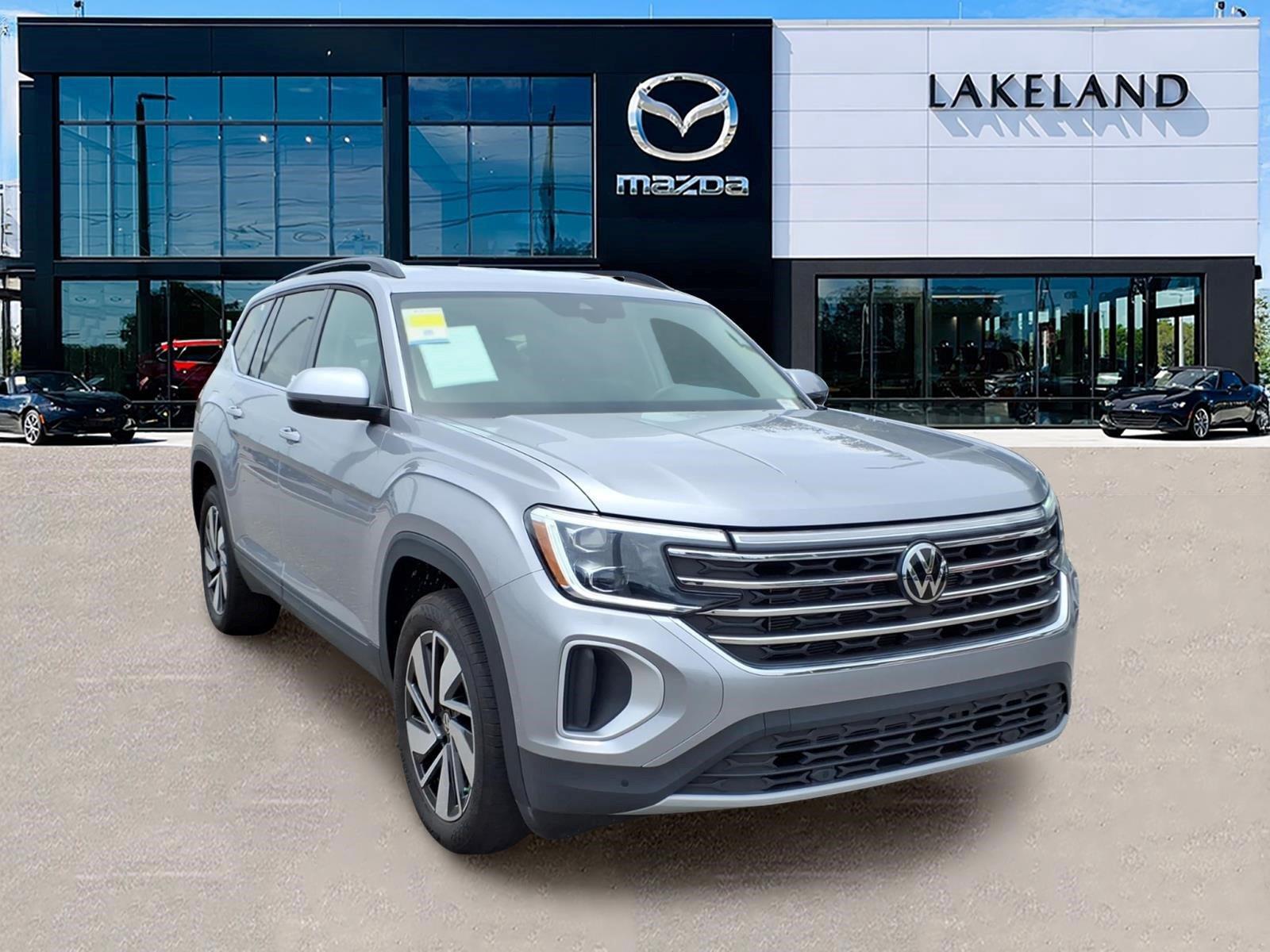 2025 Volkswagen Atlas 2.0T SE w/Technology