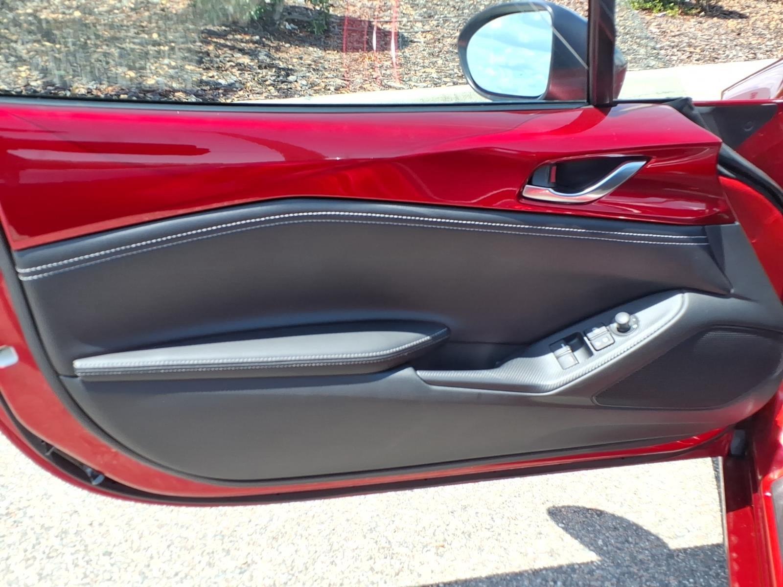 2025 Mazda MX-5 Miata Club
