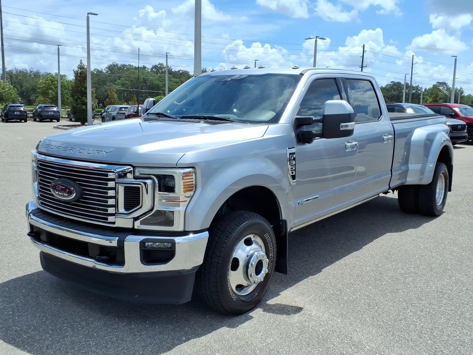 2022 Ford Super Duty F-350 DRW LARIAT